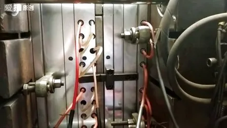 Customized Injection PE Water Bottle Blow Mold with Closure (73)